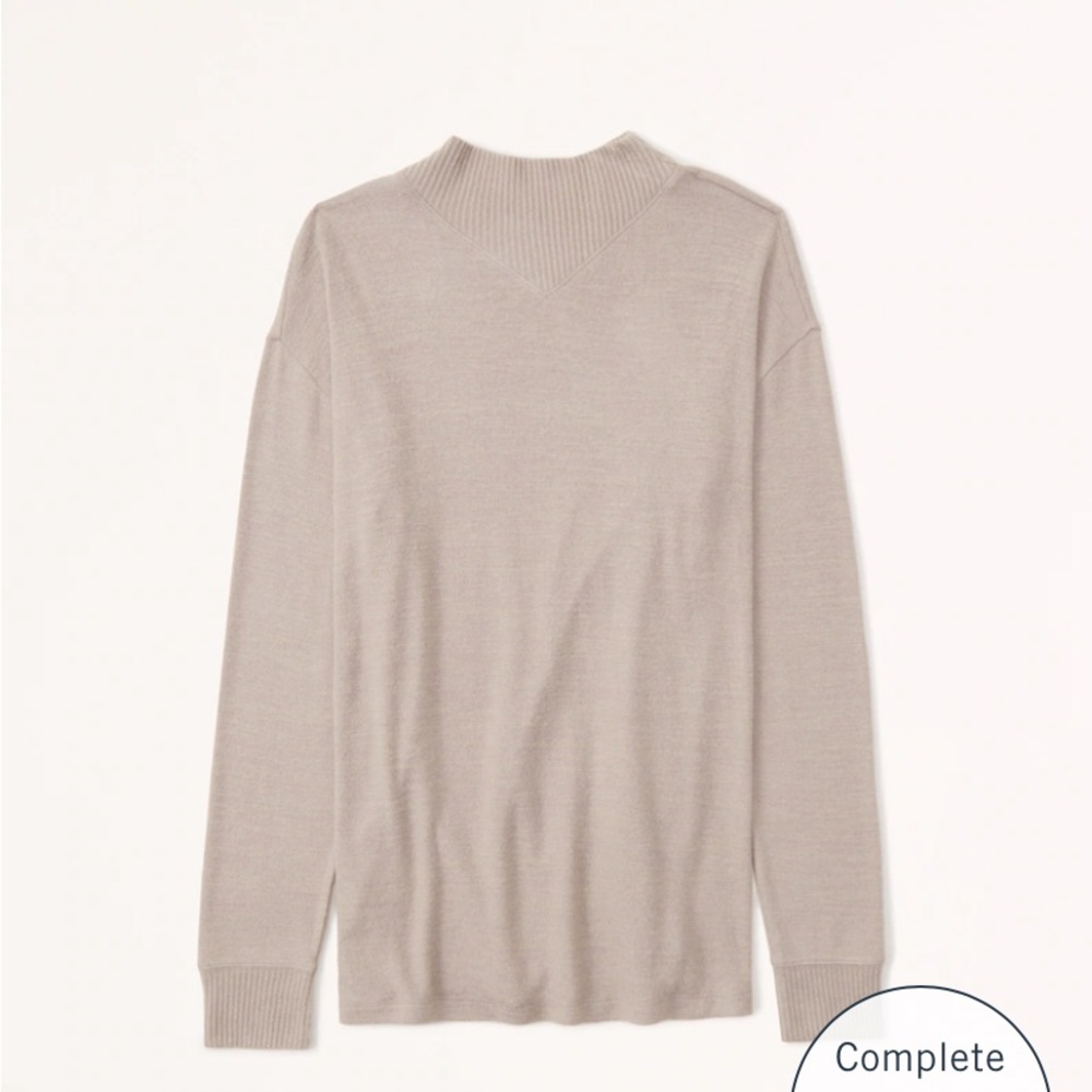 Women’s Mock Neck Tee